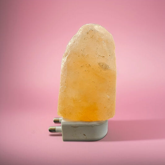 Himalyan pink salt lamp