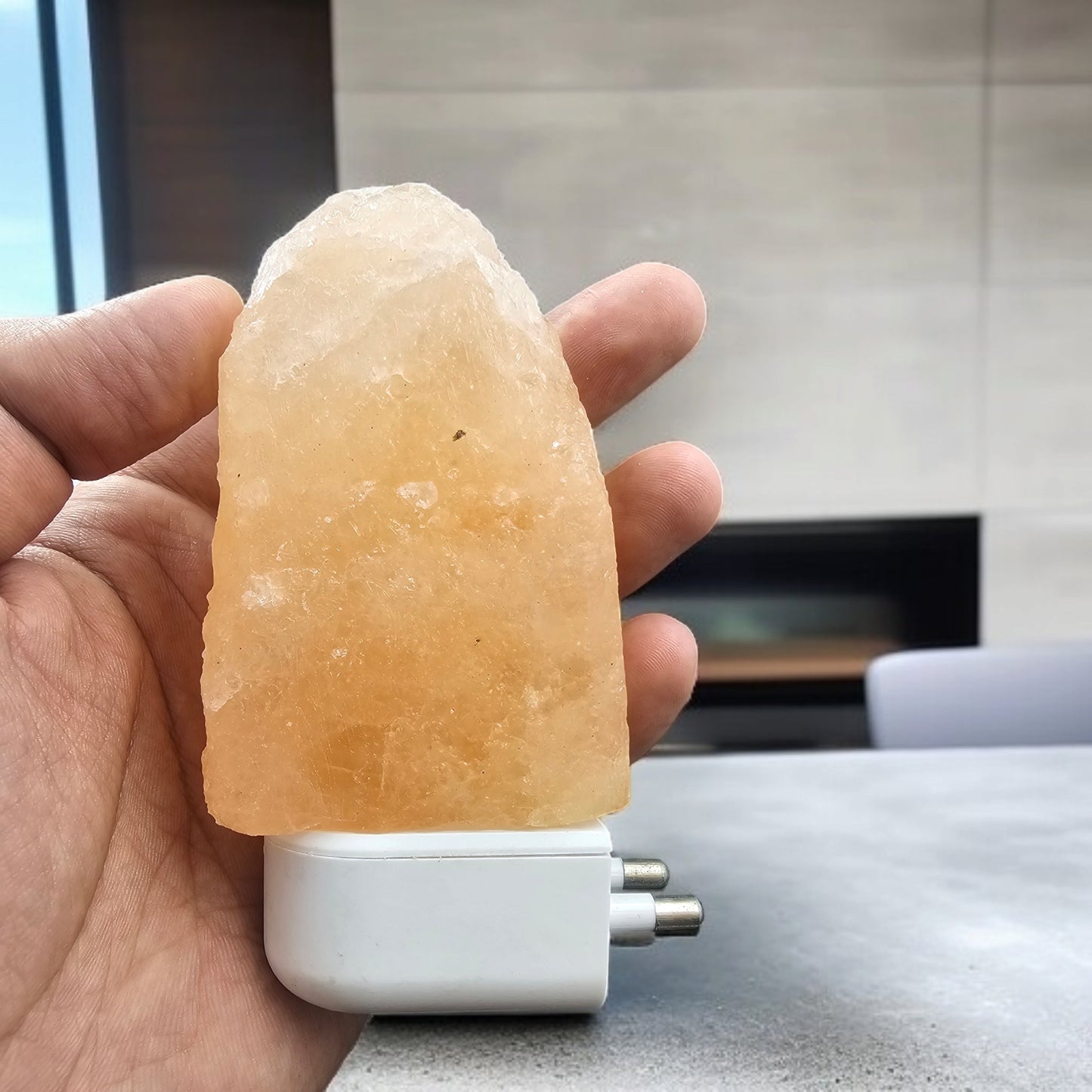 Himalyan pink salt lamp